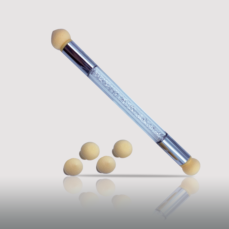 Graduated foam brush